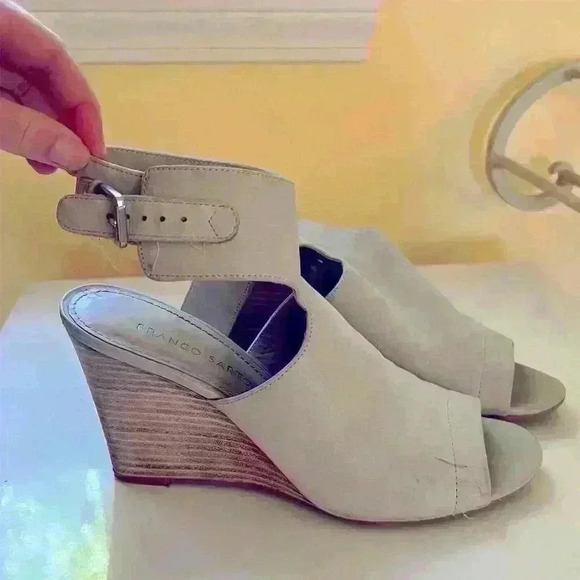 Franco Sarto Women's Grey Leather Wedge heel Size 8.5M Peep Toe Buckle Strap - Picture 1 of 6